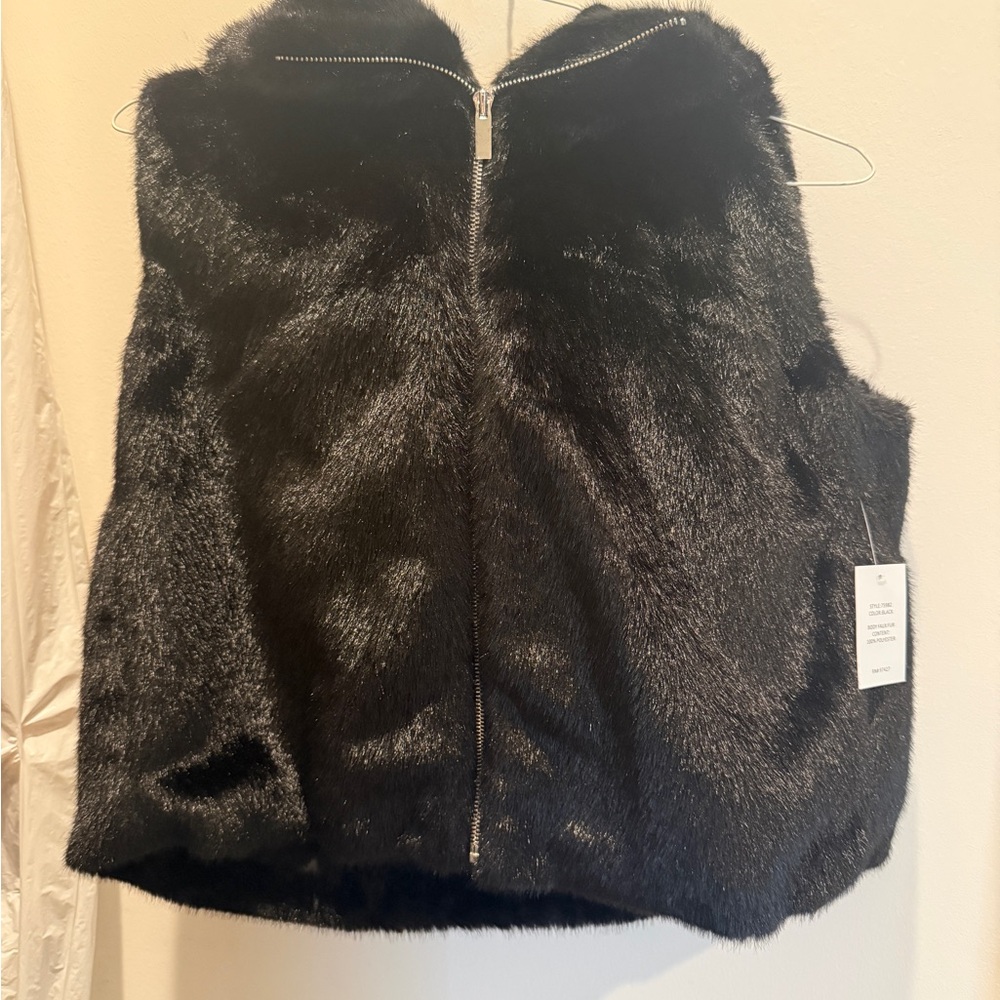 NWT Dolce Cabo Black Faux Fur Vest with hood